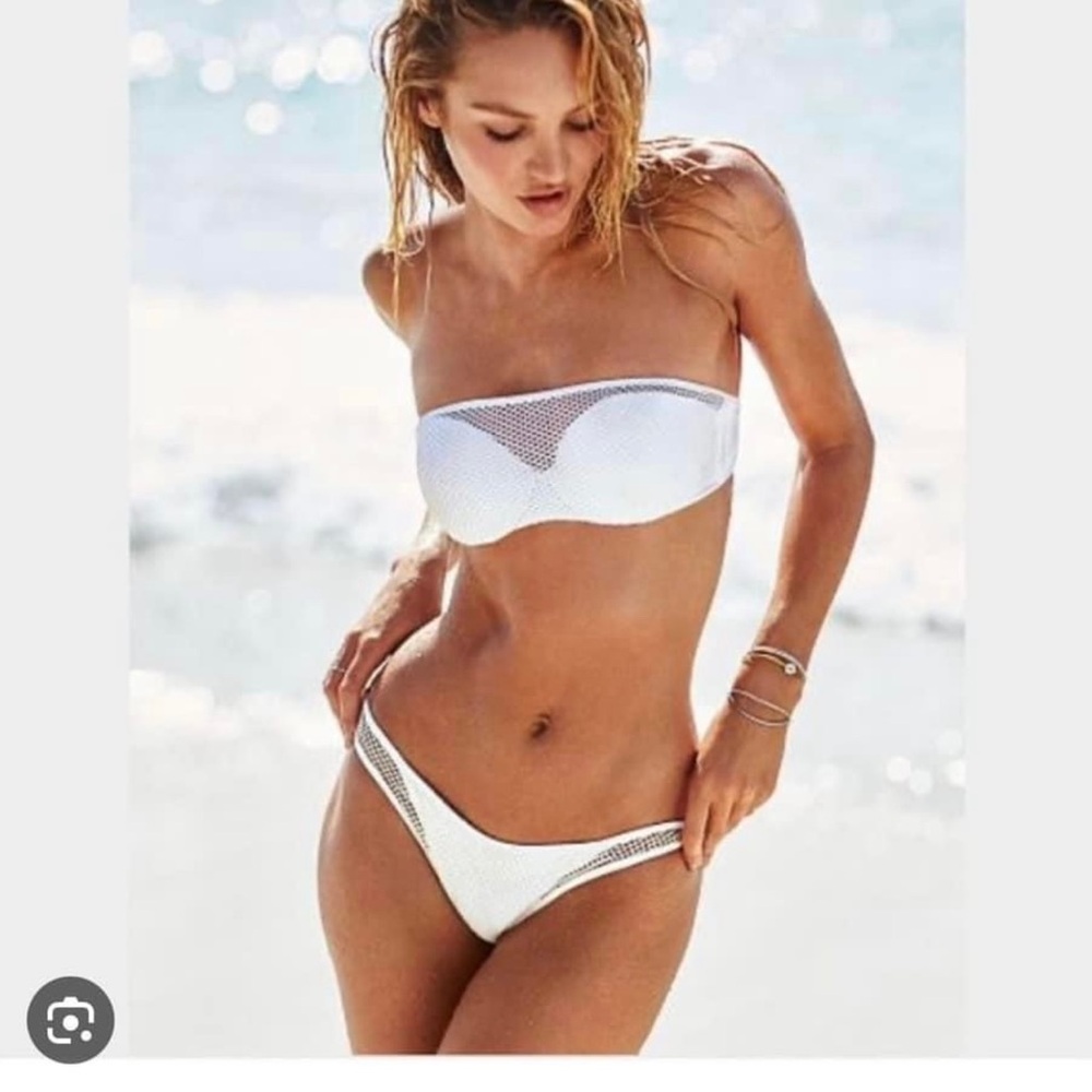 Victoria’s Secret bikini